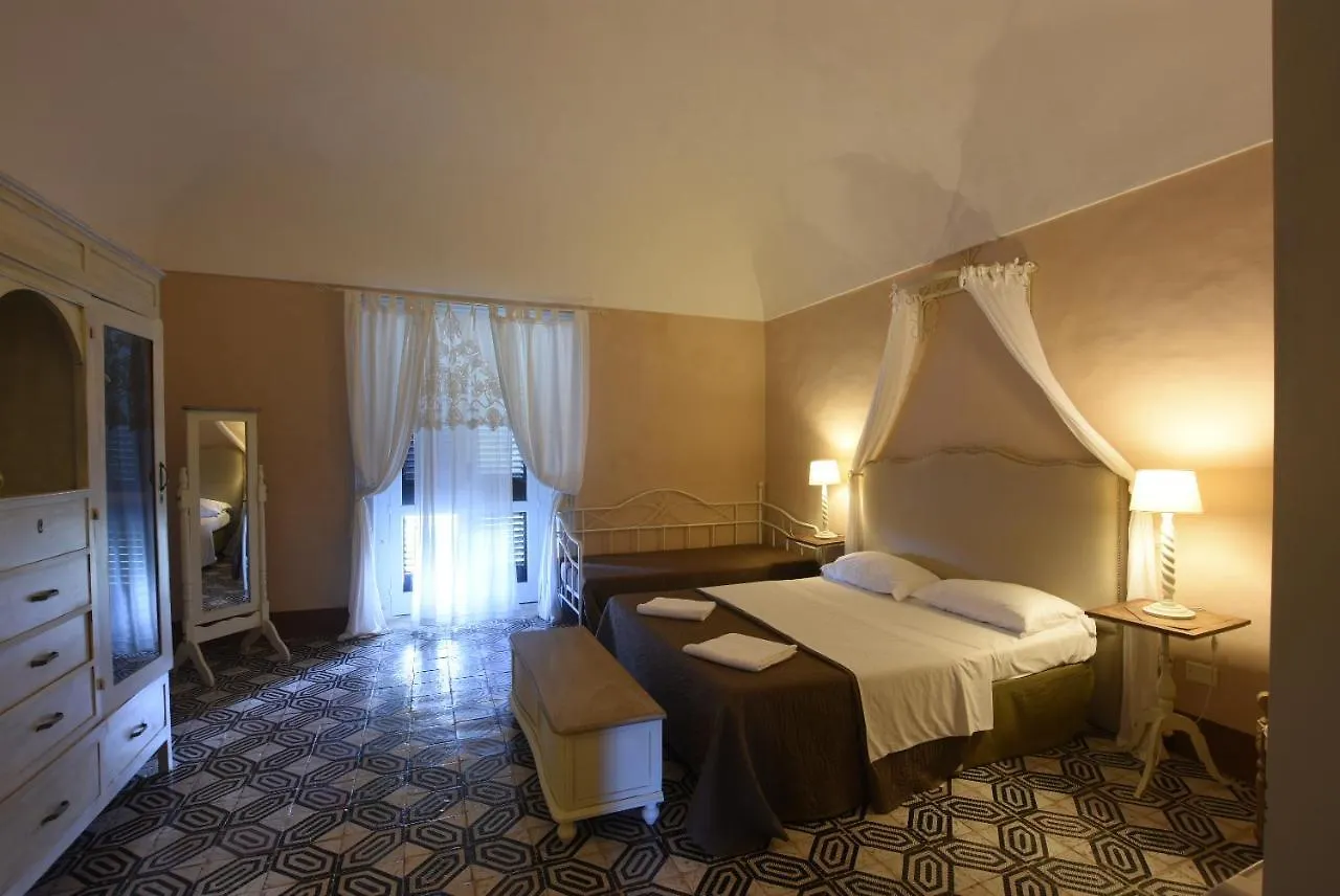 Ośrodek wypoczynkowy Hotel Borgo Del Carato Solarino