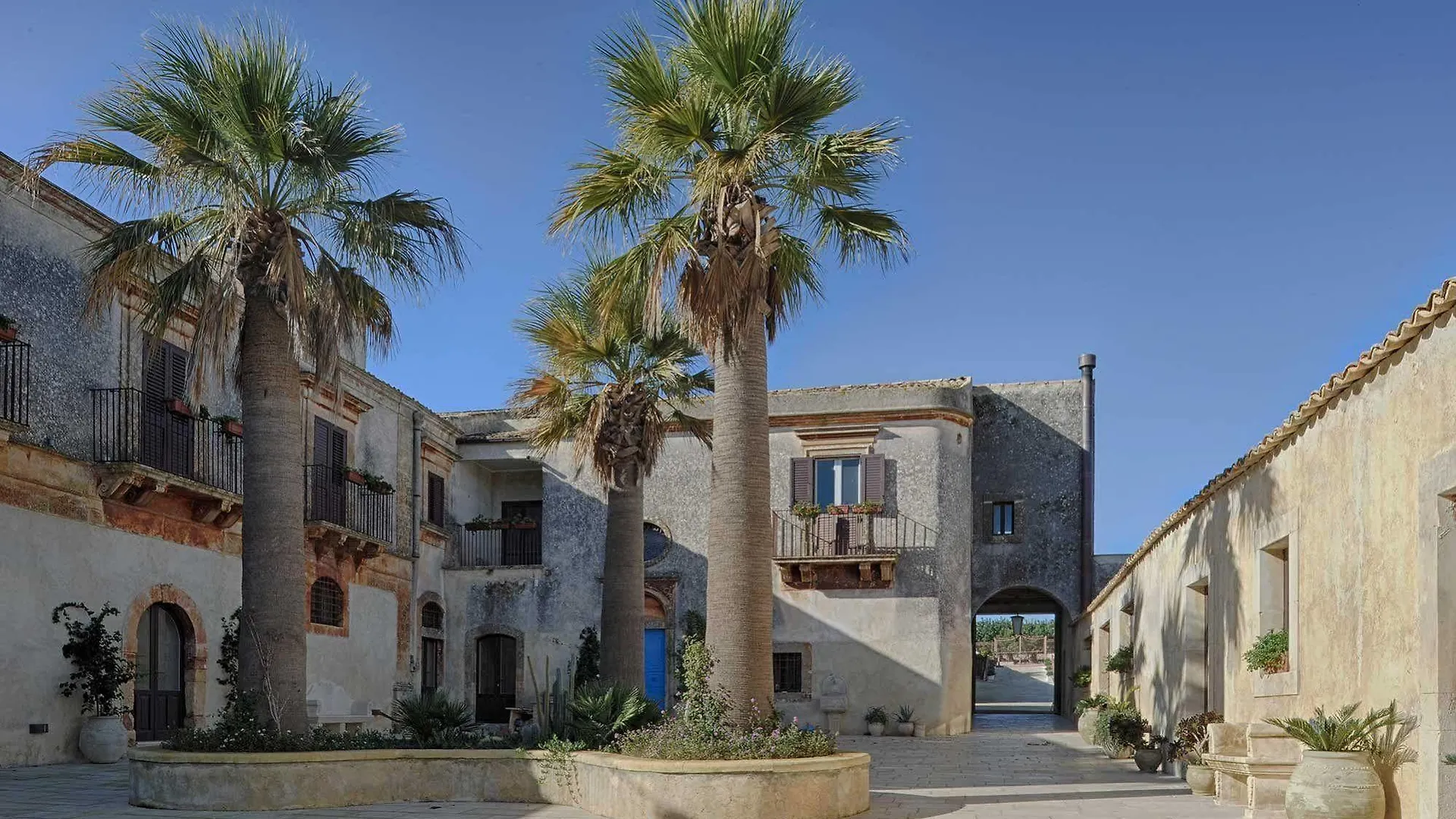 Borgo Del Carato Hotel Solarino Italy