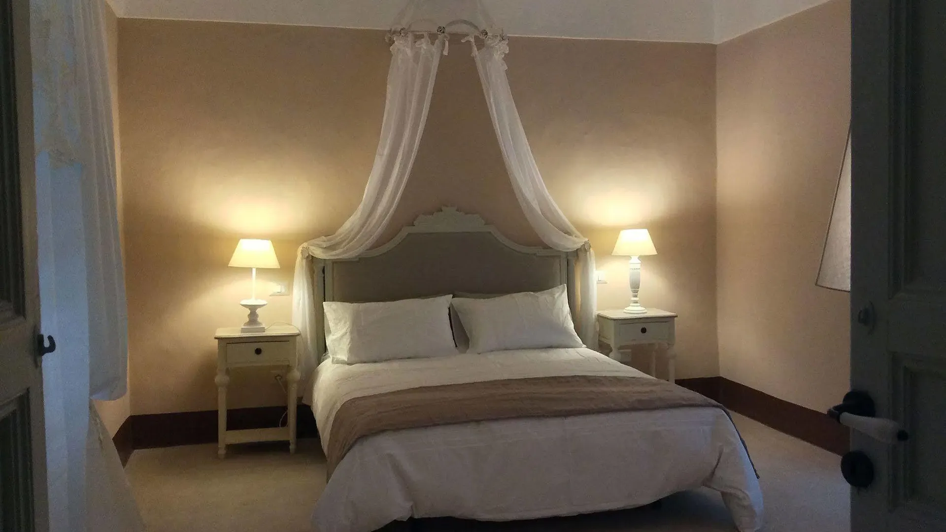 Borgo Del Carato Hotel Solarino 3*,