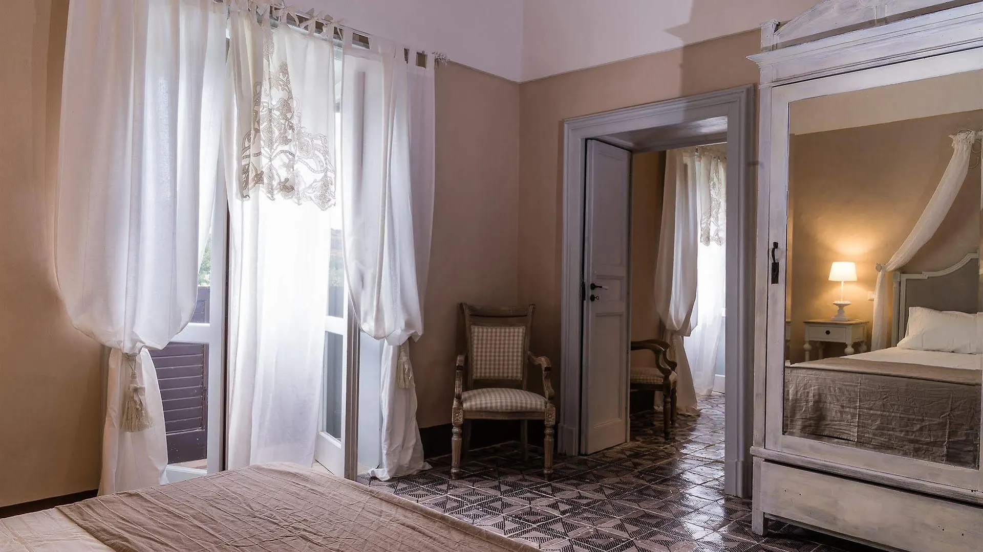 Hotel Borgo Del Carato Solarino 3*,