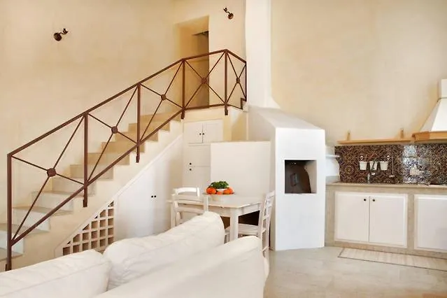 Borgo Del Carato Hotel Solarino 3*,  Italy