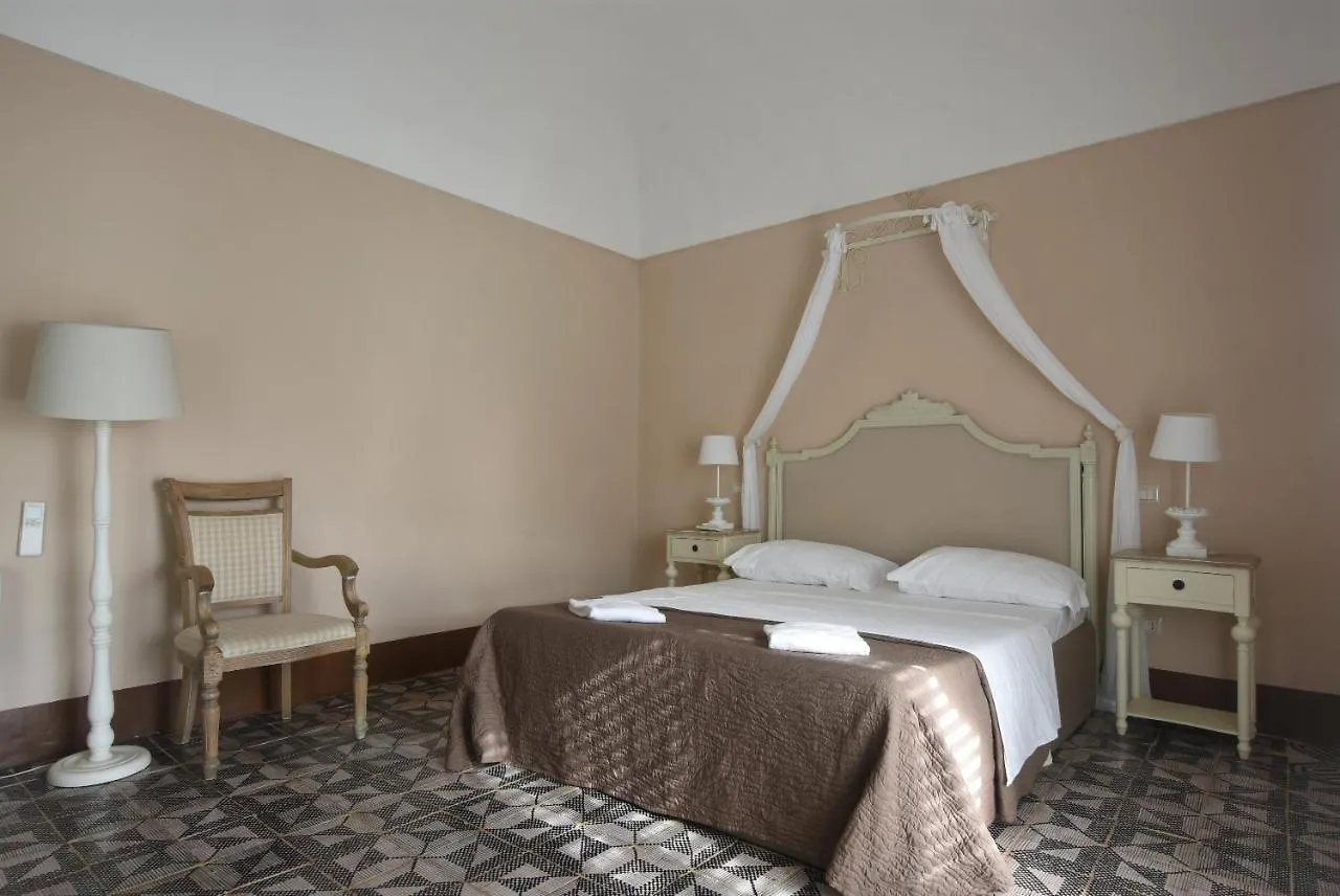 Borgo Del Carato Hotel Solarino 3*,  Italy