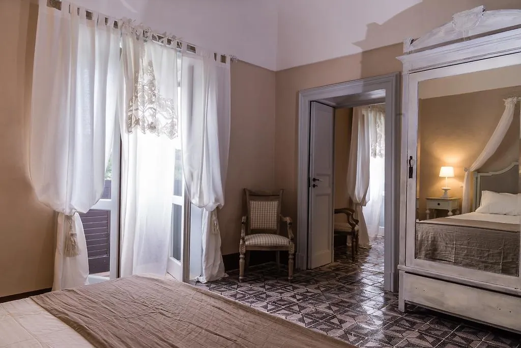 فندق Borgo Del Carato Solarino منتجع