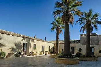 Borgo Del Carato Hotel Solarino Resort