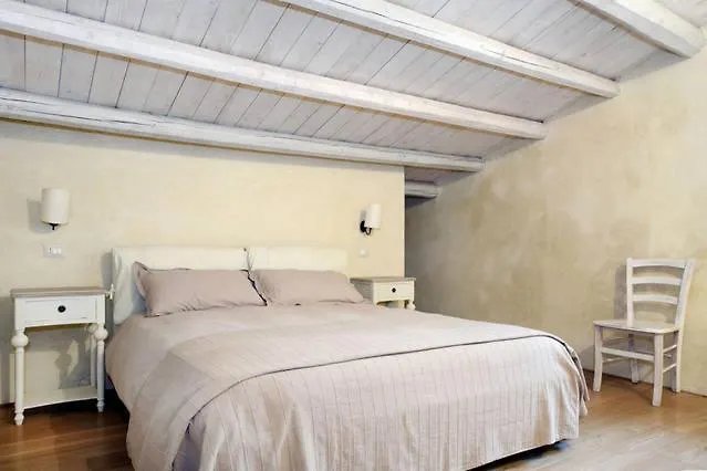 فندق Borgo Del Carato Solarino منتجع